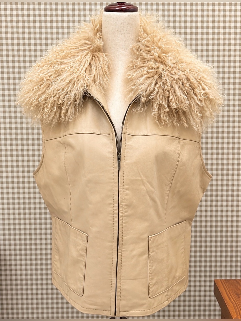 Vintage Lisa International 100% Leather Vest w/ Removable Mongolian Fur Collar L